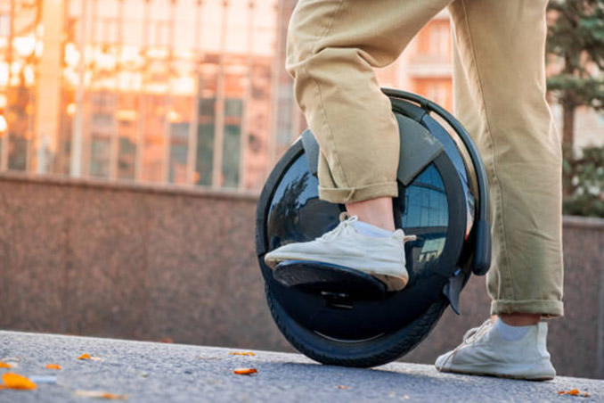 Are Electric Unicycles Self-Balancing