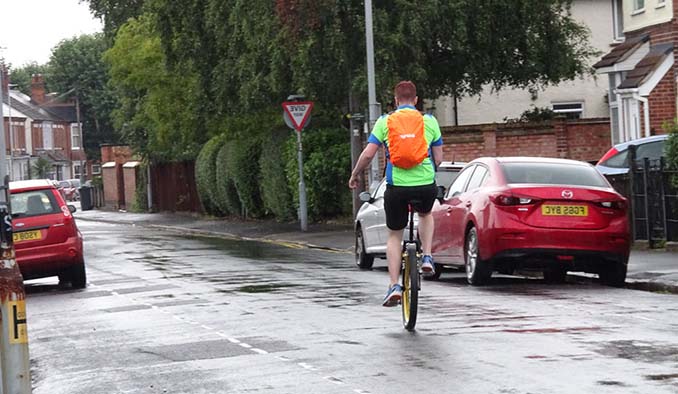 Commuting unicycle