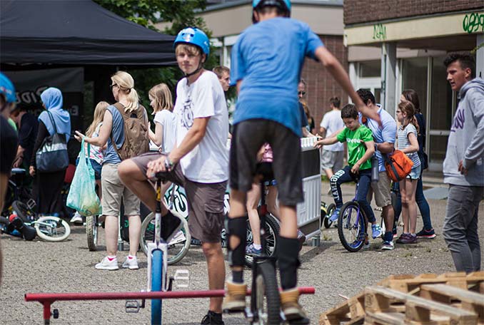 How to Organize a Successful Unicycling Event